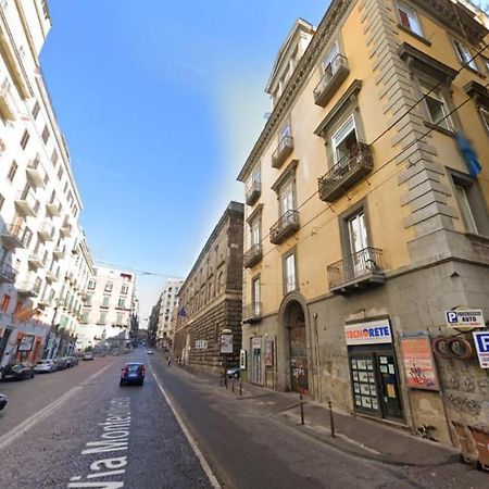 Monteoliveto 5 Bed and Breakfast Napels Buitenkant foto