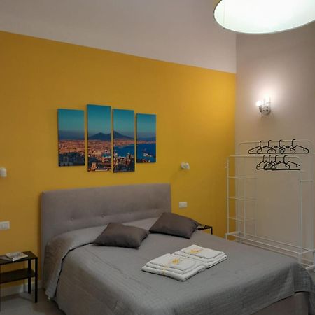 Monteoliveto 5 Bed and Breakfast Napels Buitenkant foto