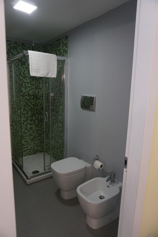 Monteoliveto 5 Bed and Breakfast Napels Buitenkant foto