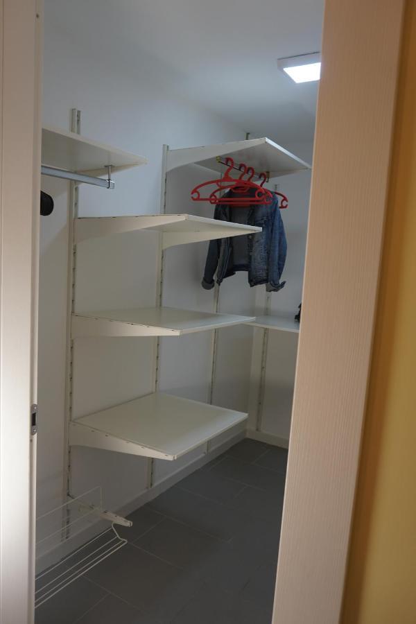 Monteoliveto 5 Bed and Breakfast Napels Buitenkant foto